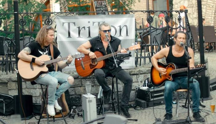 TriTon Trio acoustic rock show Somorján