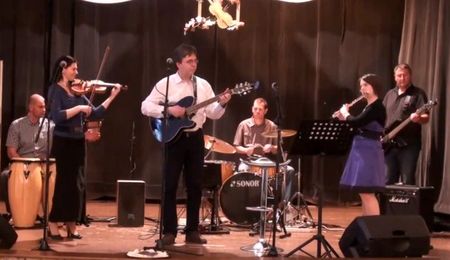 Videó: A Borostyán együttes lemezbemutató koncertje
