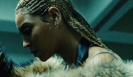 A brit listán Beyoncé összes új dala