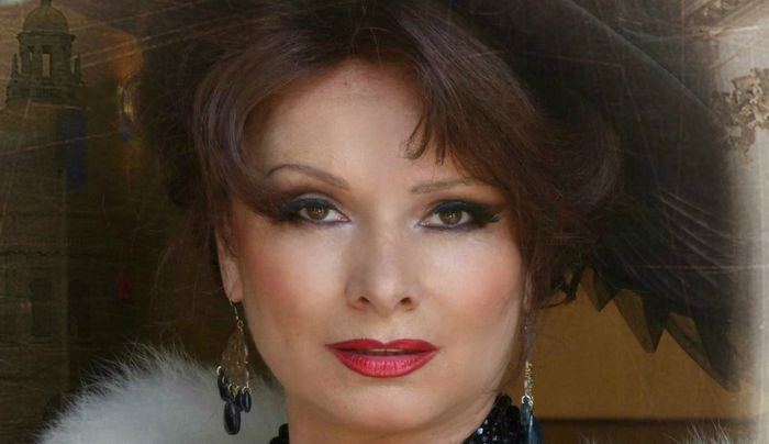 60 éves Kalocsai Zsuzsa operettprimadonna, színésznő