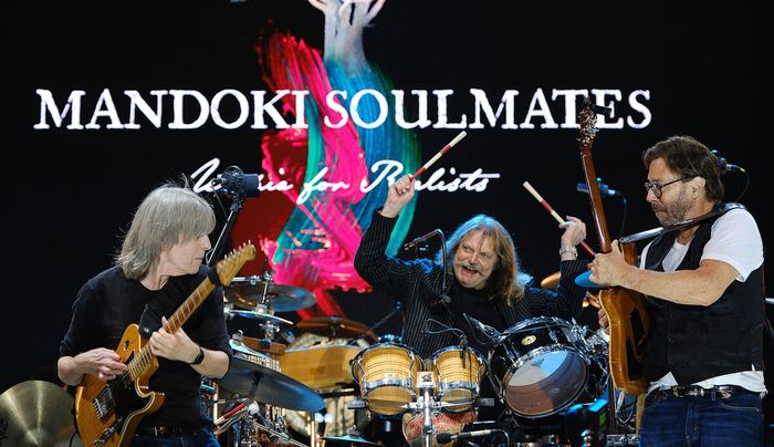Ingyenes online koncertre hív a Mandoki Soulmates (VIDEÓ)