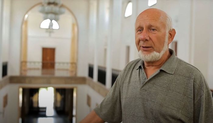 80 éves Ternovszky Béla, aki a Macskafogóval nemzetközi hírnévre tett szert